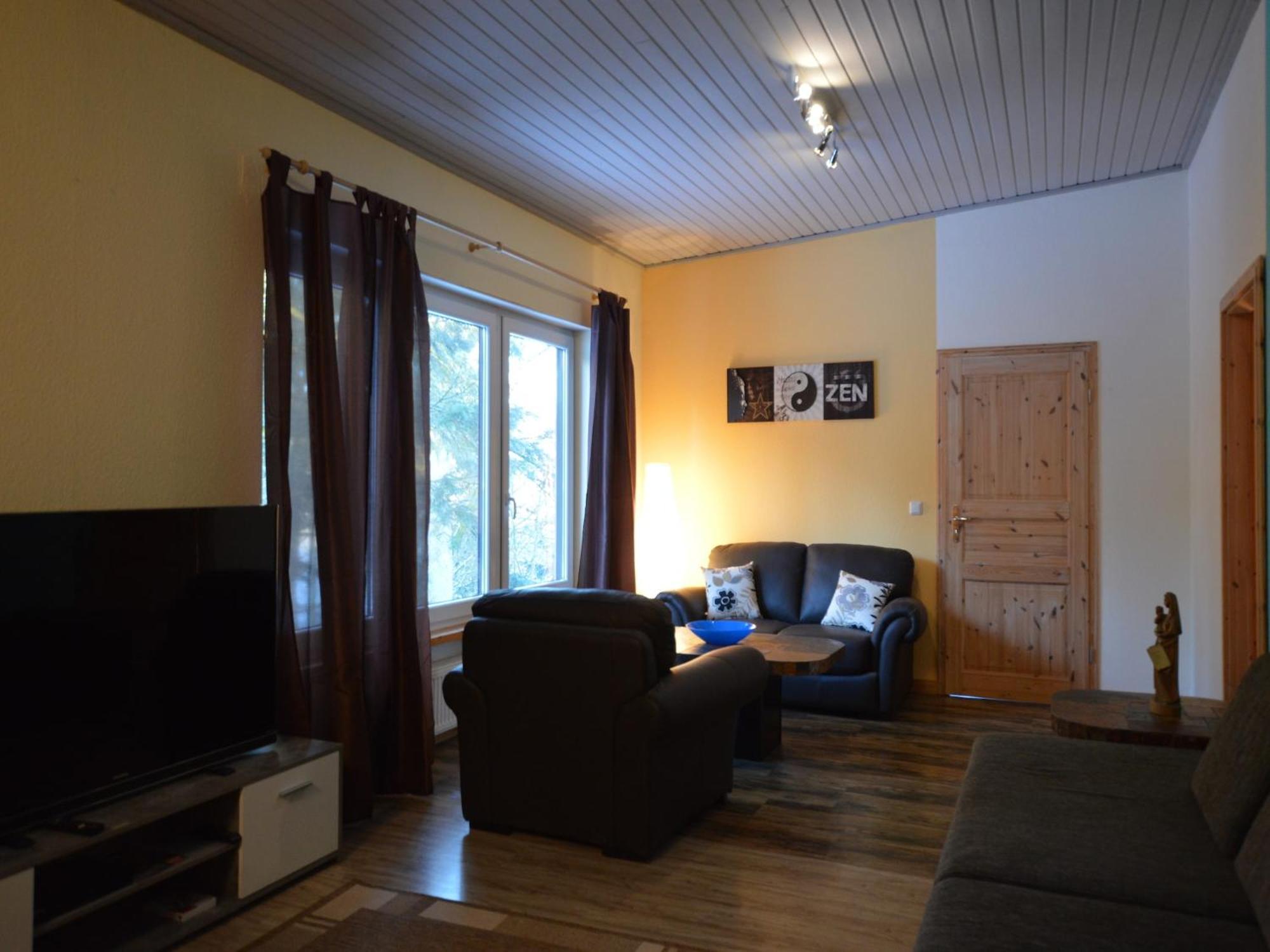 Cosy Apartment In Manderscheid With Balcony Ngoại thất bức ảnh