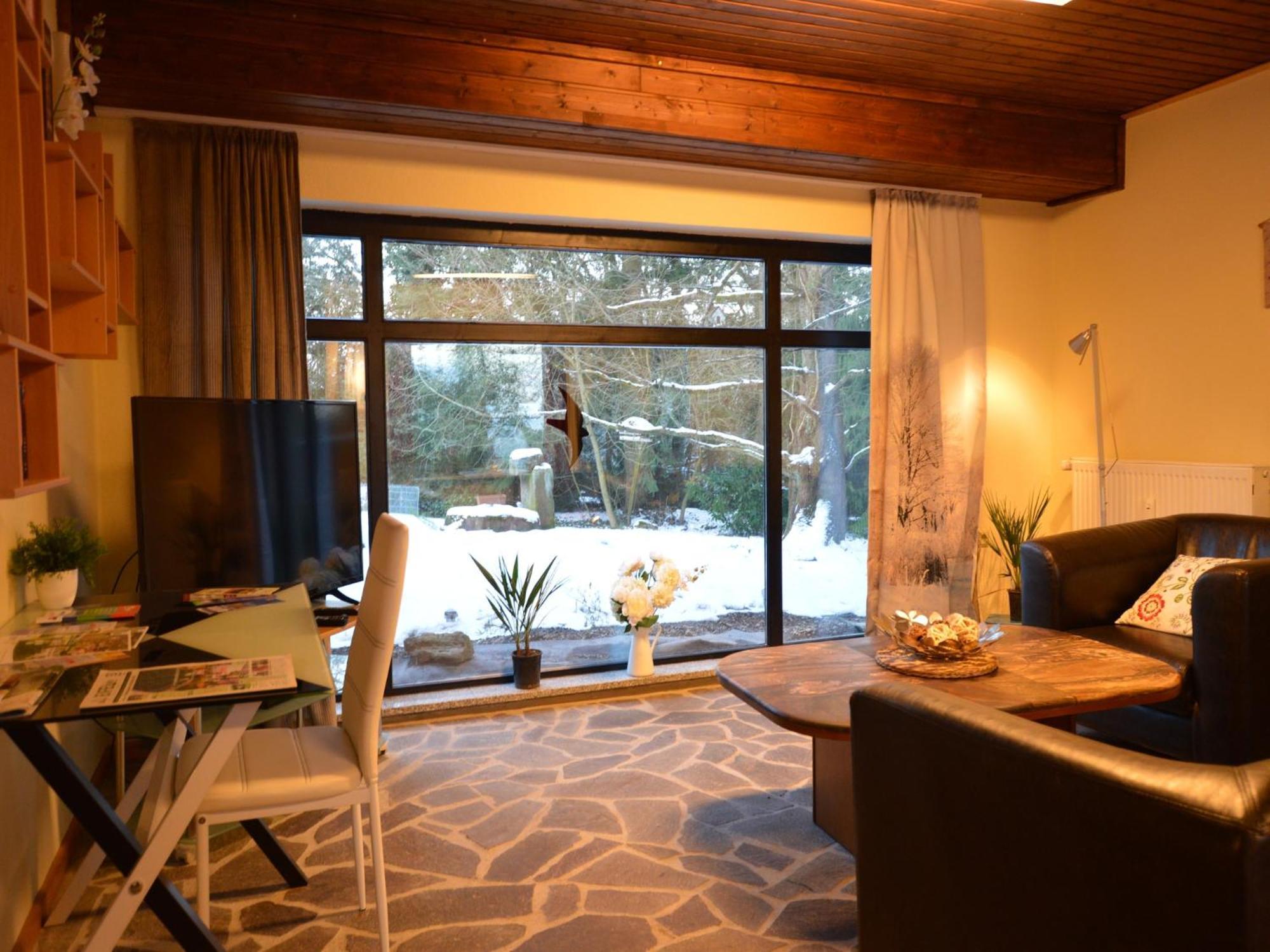 Cosy Apartment In Manderscheid With Balcony Ngoại thất bức ảnh